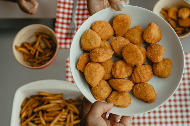 crispy chicken tenders, chicken recipes, easy dinner, family favorite, comfort food, homemade chicken tenders, dipping sauce, quick meals, kid-friendly recipes, healthy alternatives, baking chicken, party food, meal prep ideas