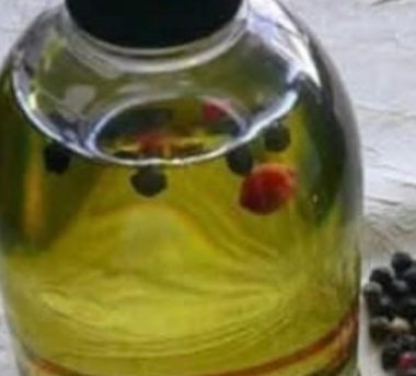 black pepper essential oil a natural remedy for uric acid anxiety and more