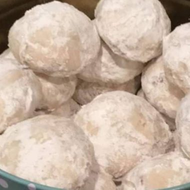 butter pecan snowball cookies melt in your mouth holiday treats