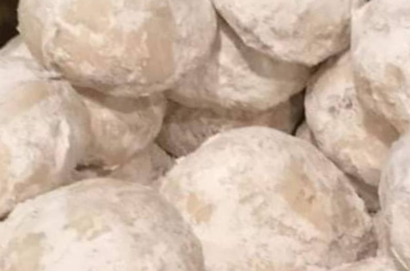 butter pecan snowball cookies melt in your mouth holiday treats