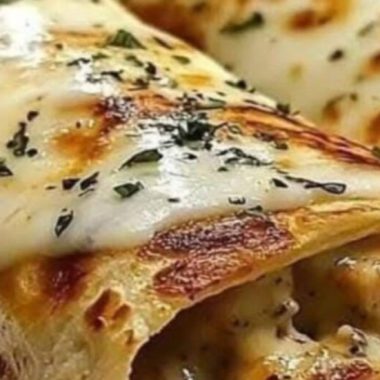 cheesy garlic chicken wraps quick easy and irresistibly delicious