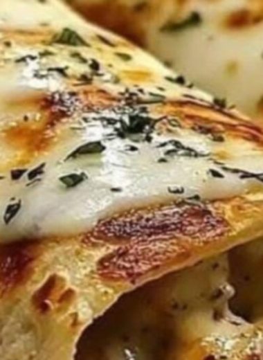 cheesy garlic chicken wraps quick easy and irresistibly delicious