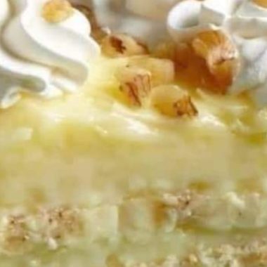 classic old fashioned banana cream pie recipe easy creamy and delicious