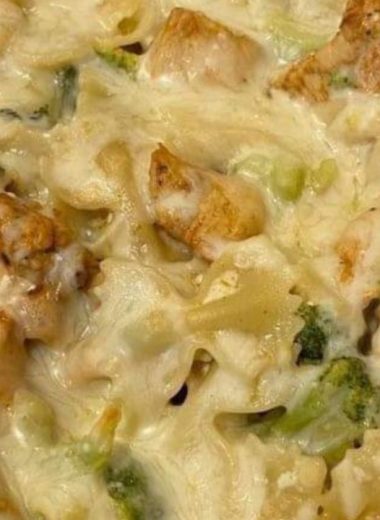 creamy chicken and broccoli pasta bake easy cheesy and family friendly dinner recipe