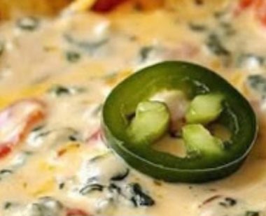 creamy espinaca dip a cheesy warm game day appetizer recipe
