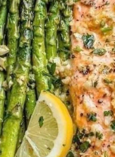 easy baked salmon in foil with asparagus and garlic lemon butter sauce recipe