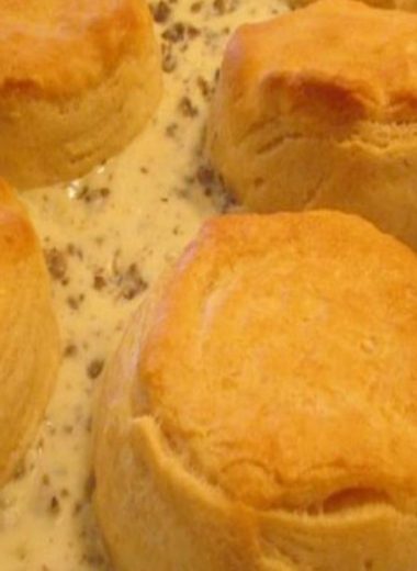 easy biscuit and sausage gravy casserole recipe quick comforting and family friendly