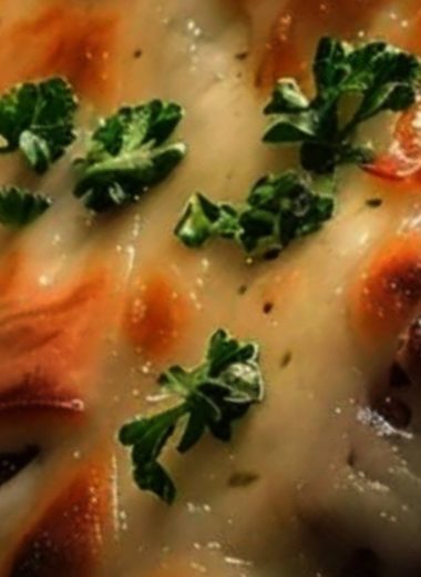 easy cheesy ground beef and bell pepper casserole recipe quick delicious and family friendly