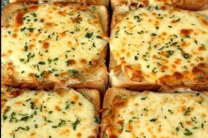 easy cheesy texas toast recipe crispy melty and irresistible