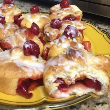 easy cherry pie bites recipe perfect for potlucks and family gatherings