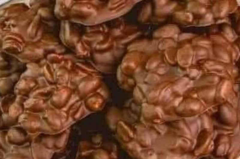 easy chocolate pecan turtle clusters recipe a sweet crunchy delight