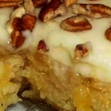 easy hawaiian pineapple cake recipe with cream cheese frosting