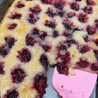 easy homemade blackberry cobbler recipe a sweet and juicy dessert