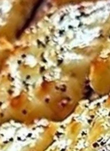 easy homemade cheesy bread recipe crispy gooey and irresistible