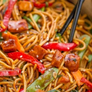 easy homemade chicken lo mein recipe authentic takeout flavor