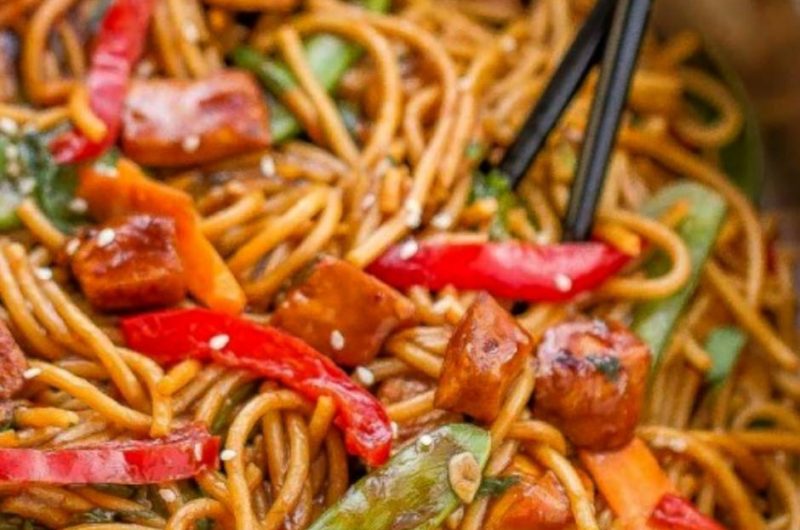 easy homemade chicken lo mein recipe authentic takeout flavor