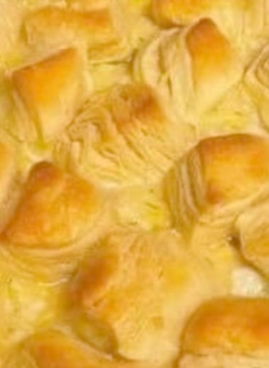 easy homemade chicken pot pie bake with flaky puff pastry crust