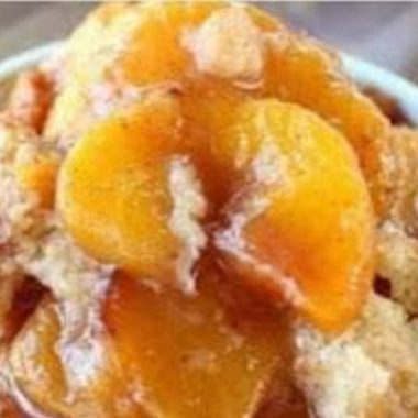 easy homemade oven peach cobbler recipe with bisquick