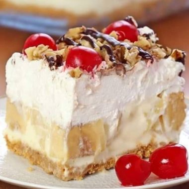 easy no bake banana split dessert recipe a creamy fruity delight