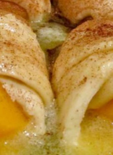 easy peach roll up dessert recipe with crescent rolls