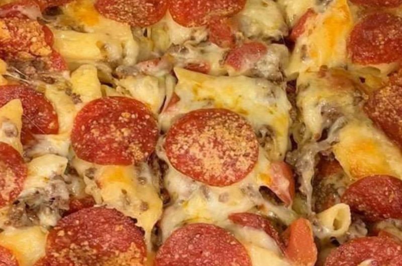 easy pepperoni pizza casserole recipe low carb family friendly comfort food
