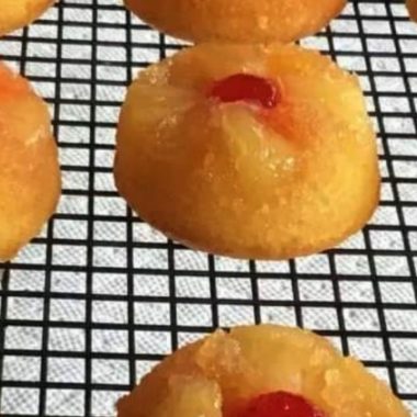 easy pineapple upside down cupcakes recipe a sweet tropical treat
