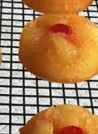 easy pineapple upside down cupcakes recipe a sweet tropical treat