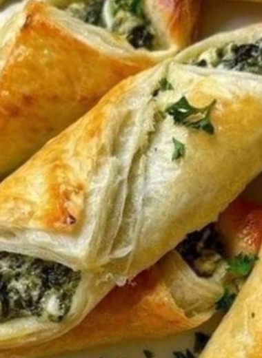 easy spinach and ricotta rolls recipe flaky cheesy and irresistible