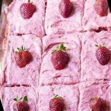 easy strawberry sheet cake recipe moist fruity and perfect for any occasion