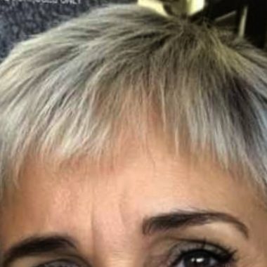 empowering pixie haircut embracing change and confidence 1