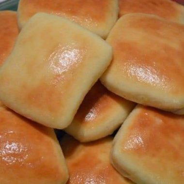 fluffy texas roadhouse rolls recipe easy homemade butter rolls