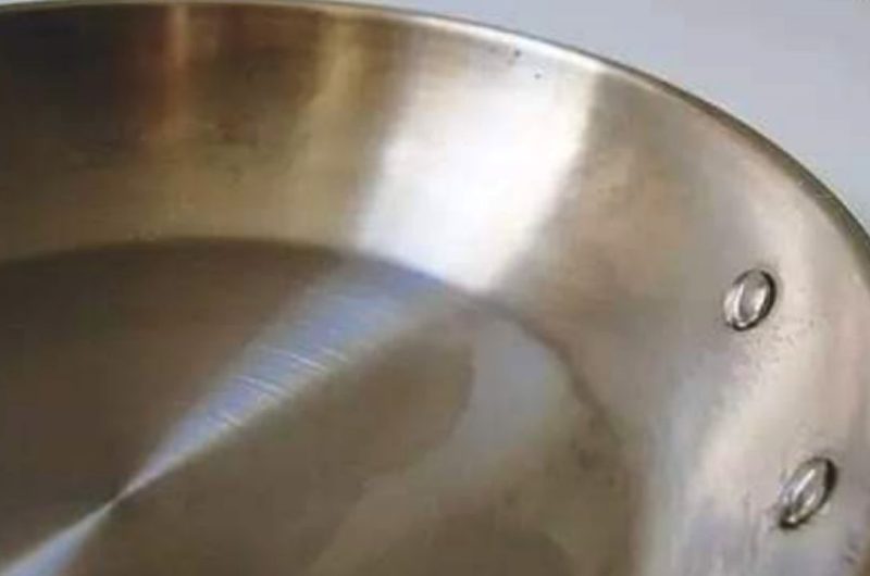 how to remove burnt food from stainless steel pots easy cleaning tips