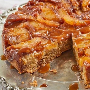 irresistible caramel apple upside down cake recipe a fall favorite dessert
