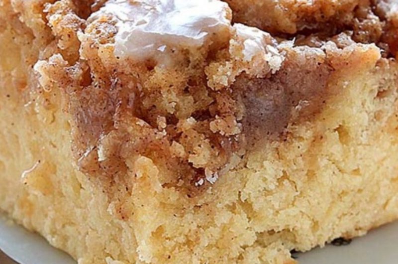 irresistible cinnamon roll coffee cake recipe easy moist and perfect for breakfast