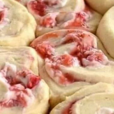 irresistible strawberry cream cheese rolls recipe a sweet breakfast delight