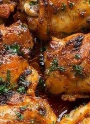 juicy baked chicken thighs easy flavorful and perfectly crispy