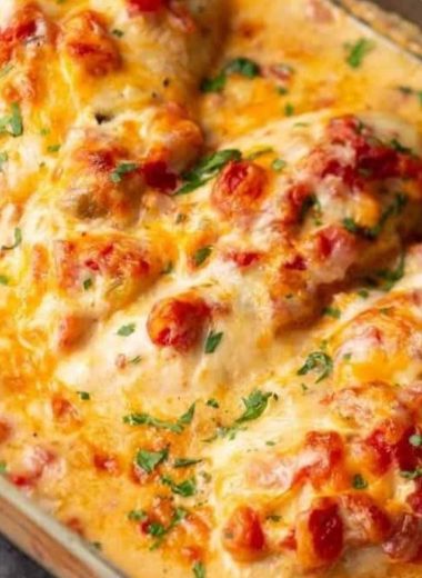 juicy queso chicken recipe easy cheesy and full of flavor