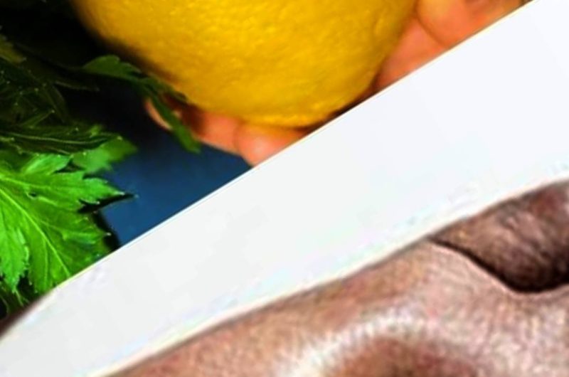 natural diuretics parsley and lemon tea to reduce water retention and swelling