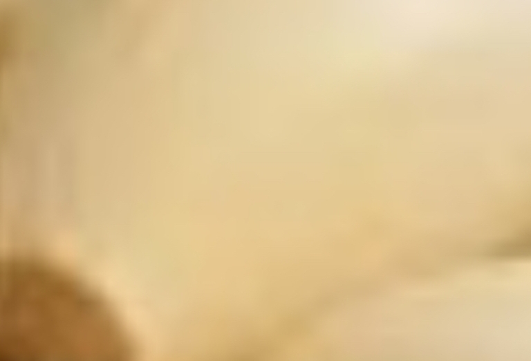 natural pain relief remedy soothing leg pain rheumatism varicose veins and arthritis with garlic cloves and olive oil