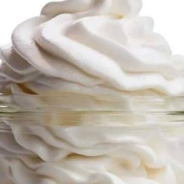 perfect stabilized whipped cream recipe a game changer for desserts