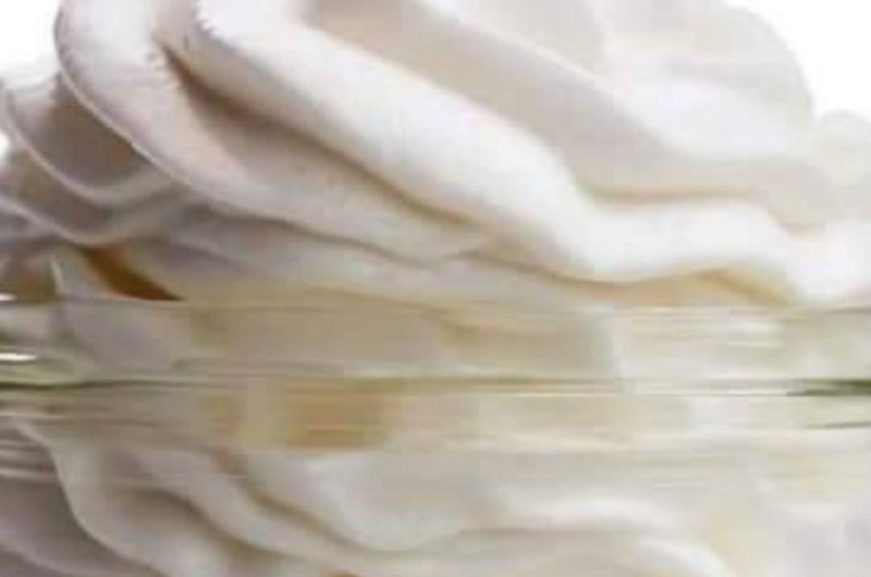 perfect stabilized whipped cream recipe a game changer for desserts