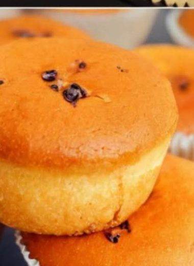 perfectly fluffy vanilla cupcakes recipe easy light and irresistible