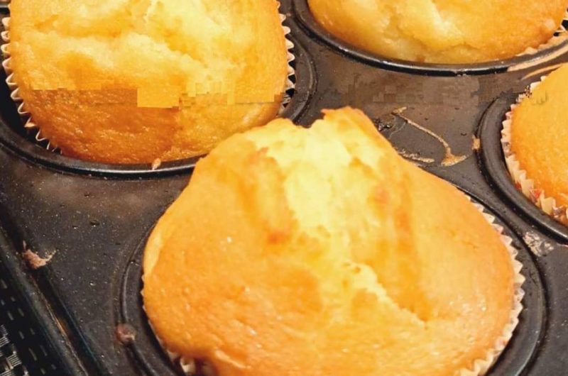 perfectly moist and spongy vanilla peach muffins recipe