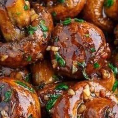 perfectly roasted garlic mushrooms a flavorful side dish recipe 1