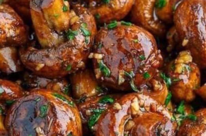 perfectly roasted garlic mushrooms a flavorful side dish recipe 1