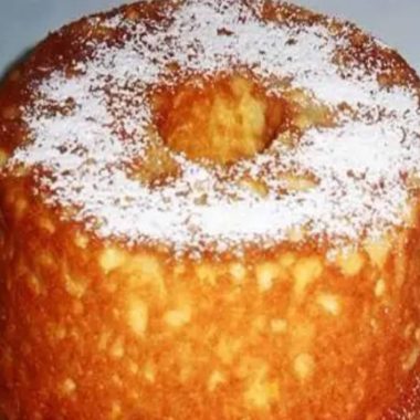 pineapple sour cream pudding cake the ultimate moist and fruity dessert recipe