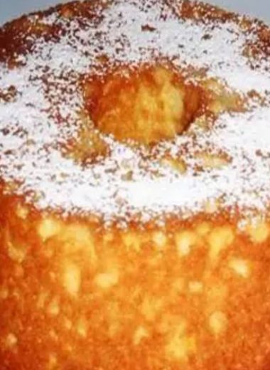 pineapple sour cream pudding cake the ultimate moist and fruity dessert recipe