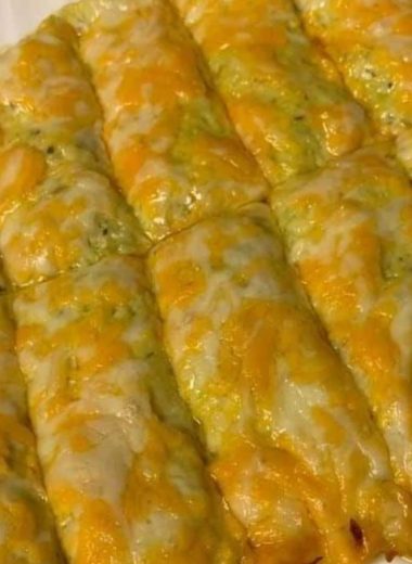 quick and easy homemade cheesy garlic breadsticks recipe