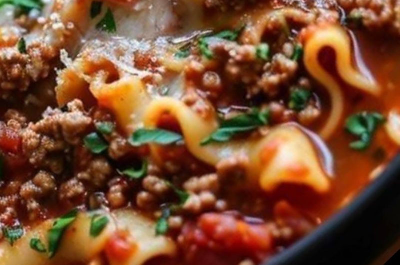 slow cooker lasagna soup easy cheesy and comforting
