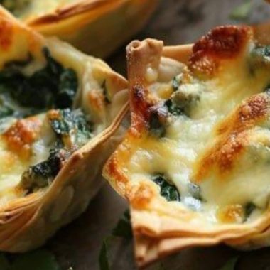 spinach and artichoke dip wonton cups the ultimate party appetizer recipe